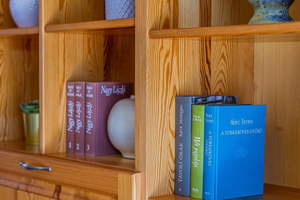 Roomy Apartment 80Sqm At City Center Free Parking Space, Ac & Balcony, Separate Ac In All Four Rooms Budapeste Exterior foto