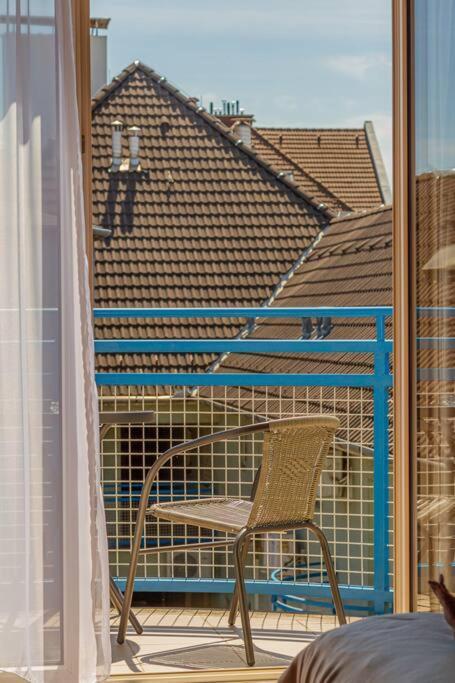 Roomy Apartment 80Sqm At City Center Free Parking Space, Ac & Balcony, Separate Ac In All Four Rooms Budapeste Exterior foto