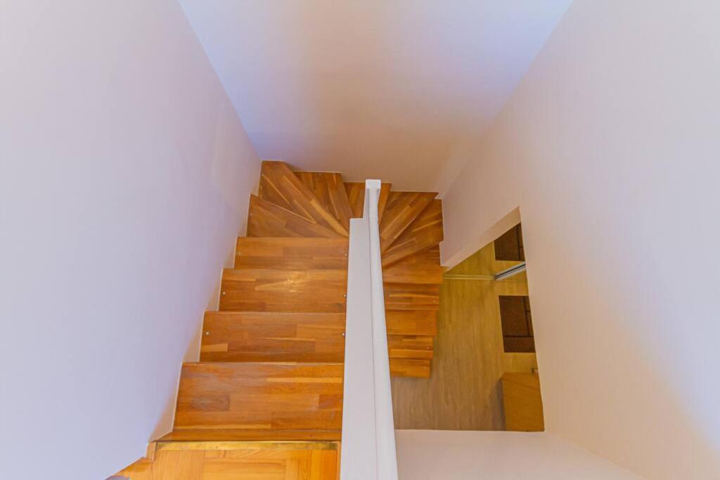 Roomy Apartment 80Sqm At City Center Free Parking Space, Ac & Balcony, Separate Ac In All Four Rooms Budapeste Exterior foto