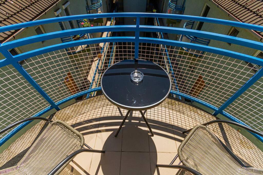 Roomy Apartment 80Sqm At City Center Free Parking Space, Ac & Balcony, Separate Ac In All Four Rooms Budapeste Exterior foto